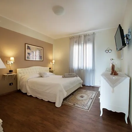 Ca Di Capri Aparthotel Bussolengo