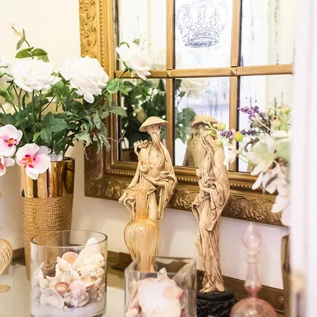 Ca Di Capri 아파트호텔 4*