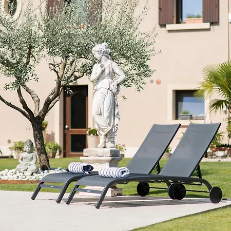 Ca Di Capri Hotel apartamentowy 4*