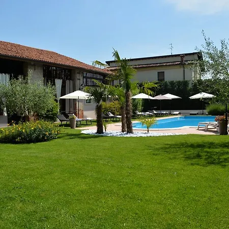 Ca Di Capri Aparthotel
