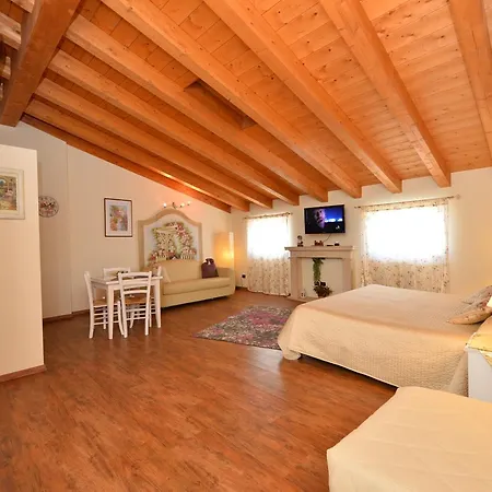 Ca Di Capri Aparthotel
