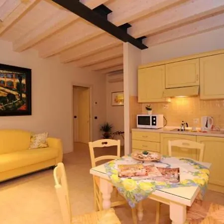 Aparthotel Ca Di Capri 3*