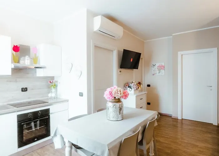 Ca Di Capri شقة فندقية بوسولينغو