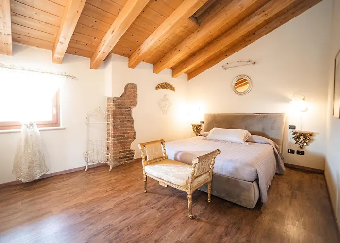 Ca Di Capri 4* بوسولينغو