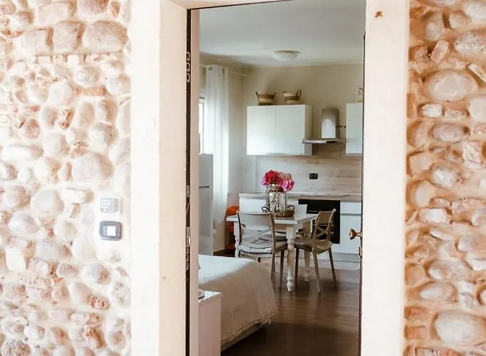 Ca Di Capri 4* بوسولينغو