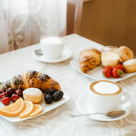 アパートホテル レジデンス カ ディ カプリ ブッソレンゴ