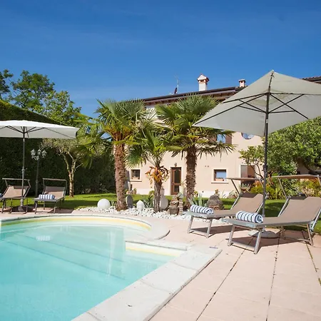 Apartmanhotel Ca Di Capri 4*