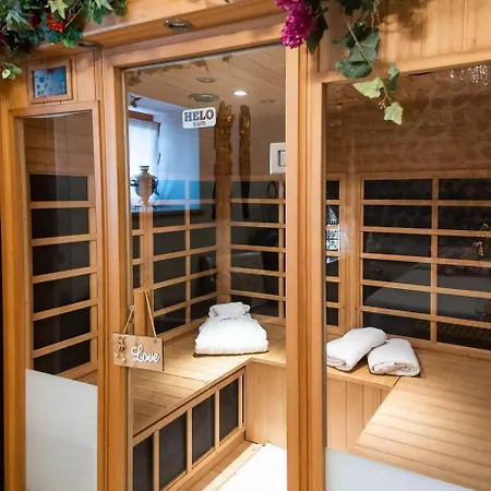 Ca Di Capri Apartmanhotel 4*