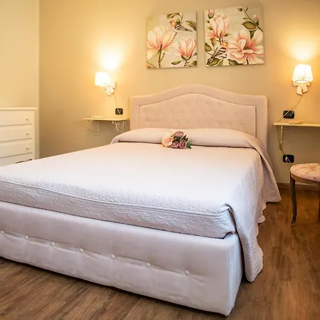 Ca Di Capri Apartmanhotel 4*