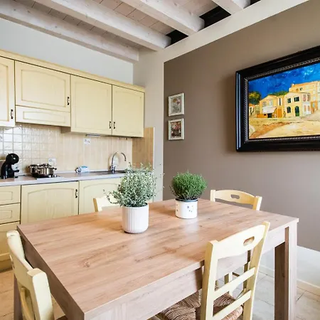 Ca Di Capri 4* Bussolengo