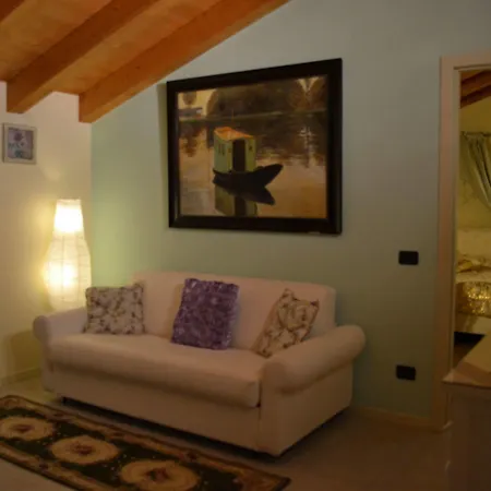 アパートホテル レジデンス カ ディ カプリ ブッソレンゴ